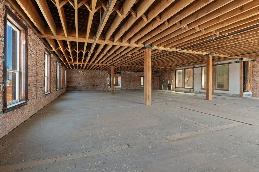 More Photos Of 115 S Jefferson St, Spokane Apartments For Lease