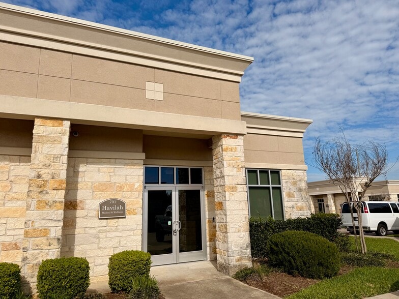 Primary Photo Of 440 Cobia Dr, Katy Office For Lease