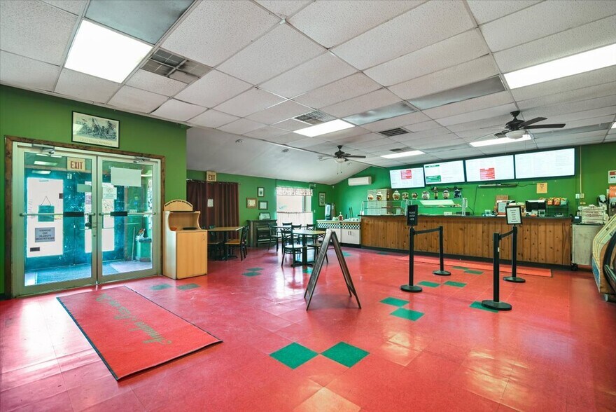 More Photos Of 1904 PA-940, Pocono Pines General Retail For Sale