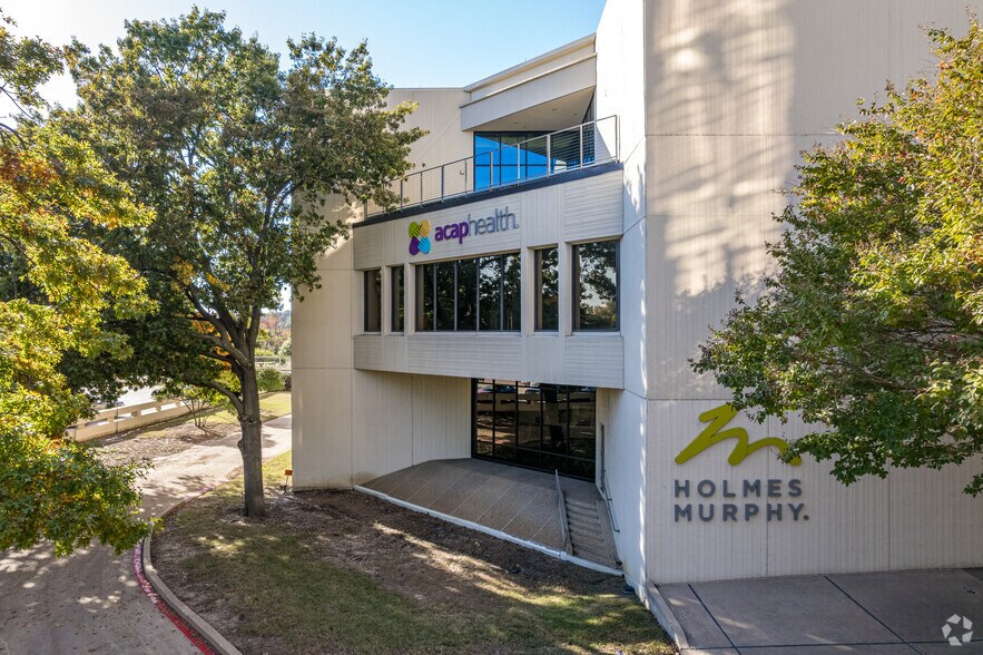 More Photos Of 12712 Park Central Dr, Dallas Office For Lease