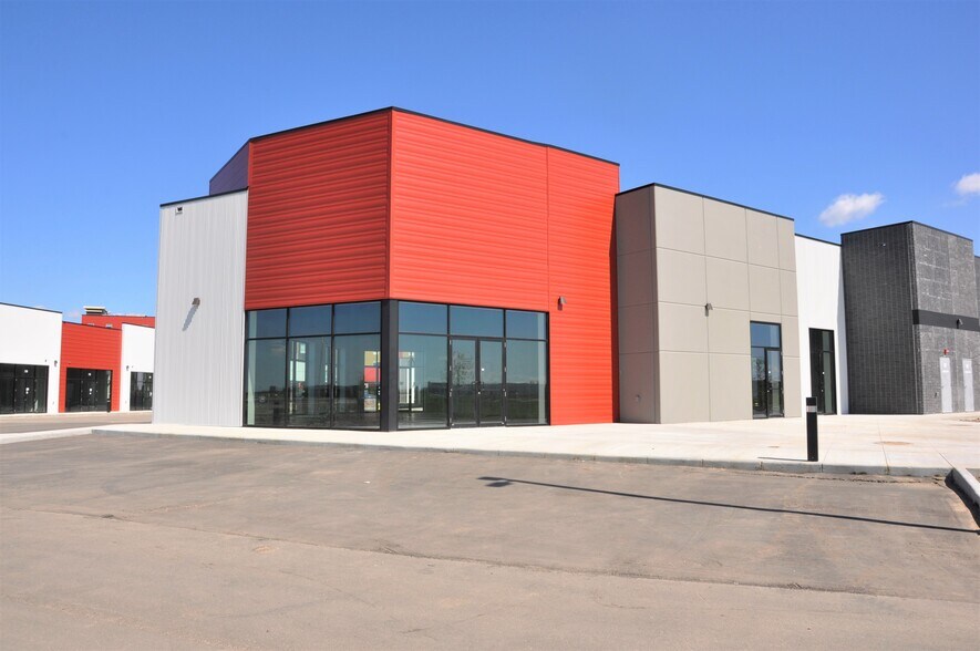 More Photos Of 180 Mistatim Rd, Edmonton General Retail For Sale