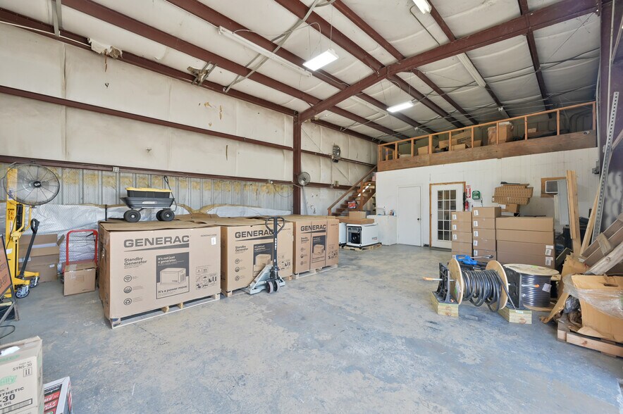More Photos Of 13782 Highway 105 W, Conroe Light Manufacturing For Sale