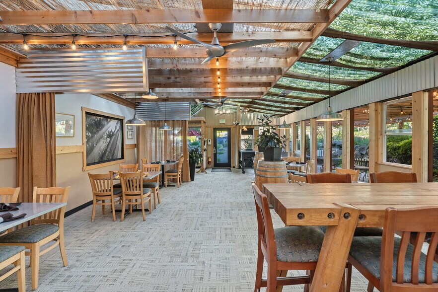 More Photos Of 101 Provence View Ln, Sequim Restaurant For Sale