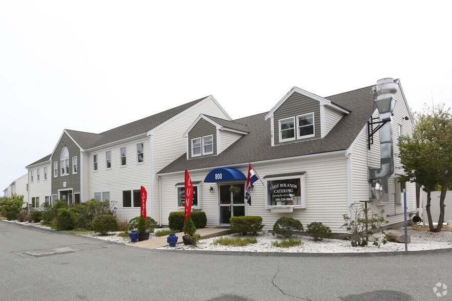 More Photos Of 800 Falmouth Rd, Mashpee Office For Lease