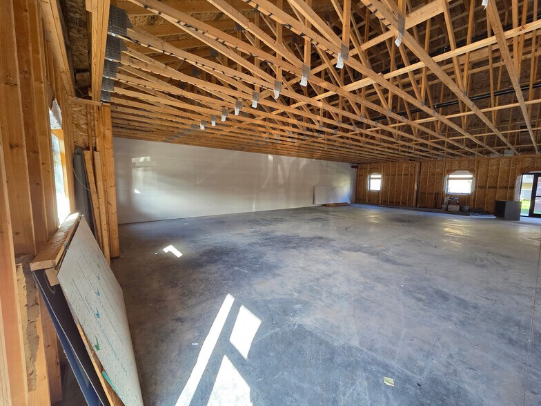 More Photos Of 1915 N Webb Rd, Grand Island Medical For Sale