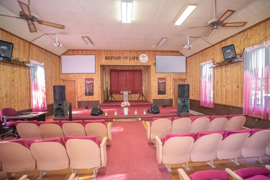 More Photos Of 14245 Cole St, Waldo Specialty For Sale