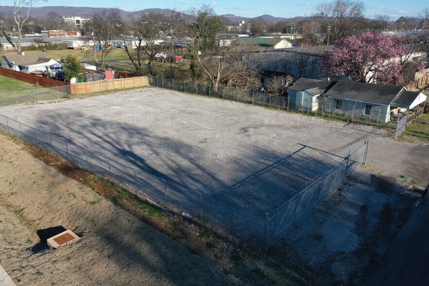 More Photos Of 218 Bailes St NW, Huntsville Land For Lease