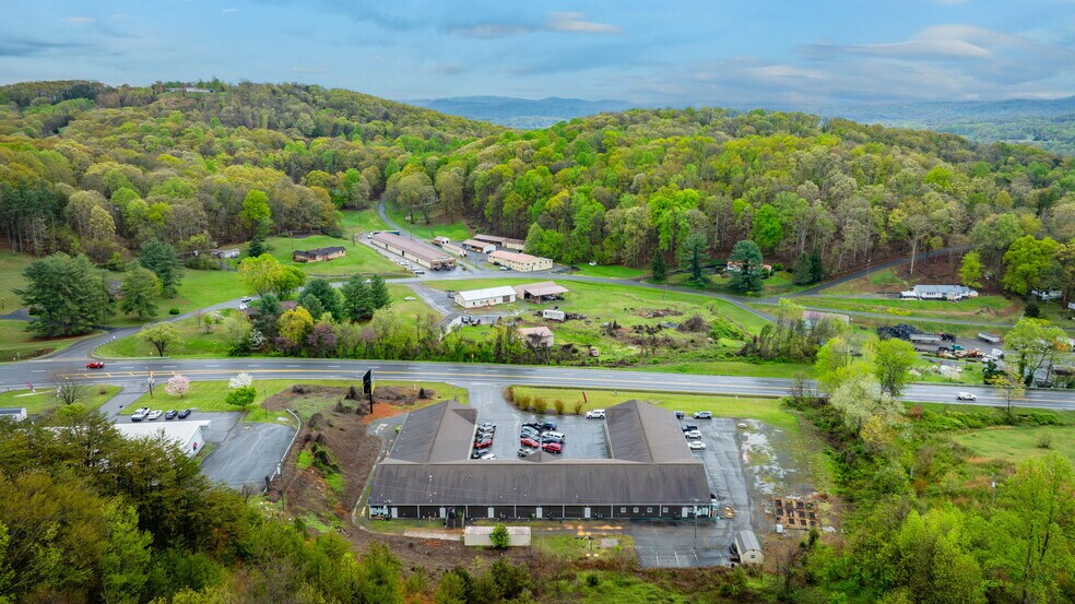 More Photos Of 3815 Highway 66 S, Rogersville Office For Lease