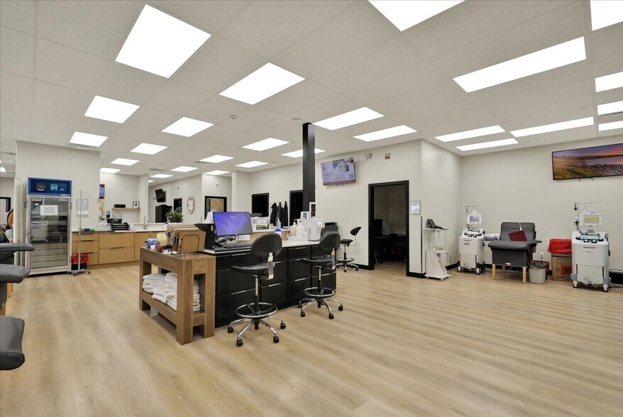 More Photos Of 2745A Leisczs Bridge Rd, Reading Industrial For Sale