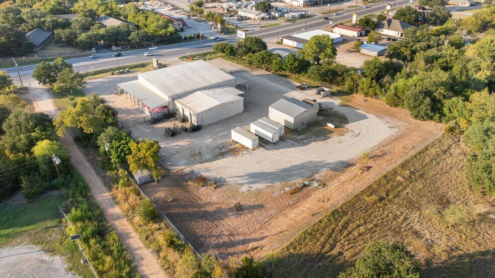 More Photos Of 2521 E US Highway 377, Granbury Freestanding For Sale