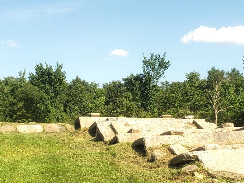 More Photos Of 164 County Road 8, Mc Donough Racetrack For Sale