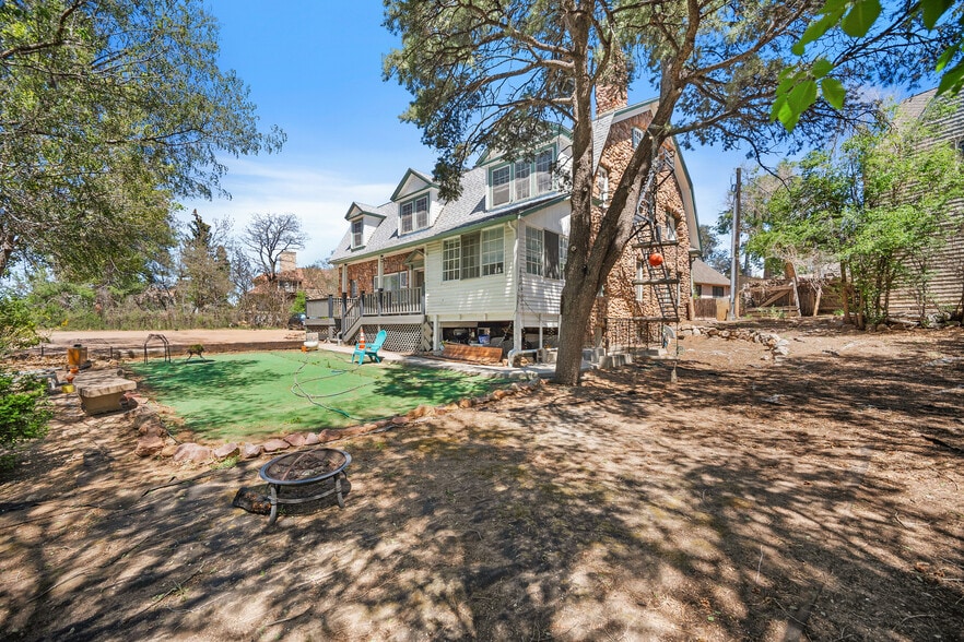 More Photos Of 33 W Willamette Ave, Colorado Springs Multifamily For Sale