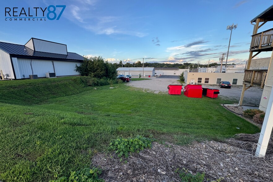 More Photos Of 2919 1st Ave SE, Cedar Rapids Office For Sale