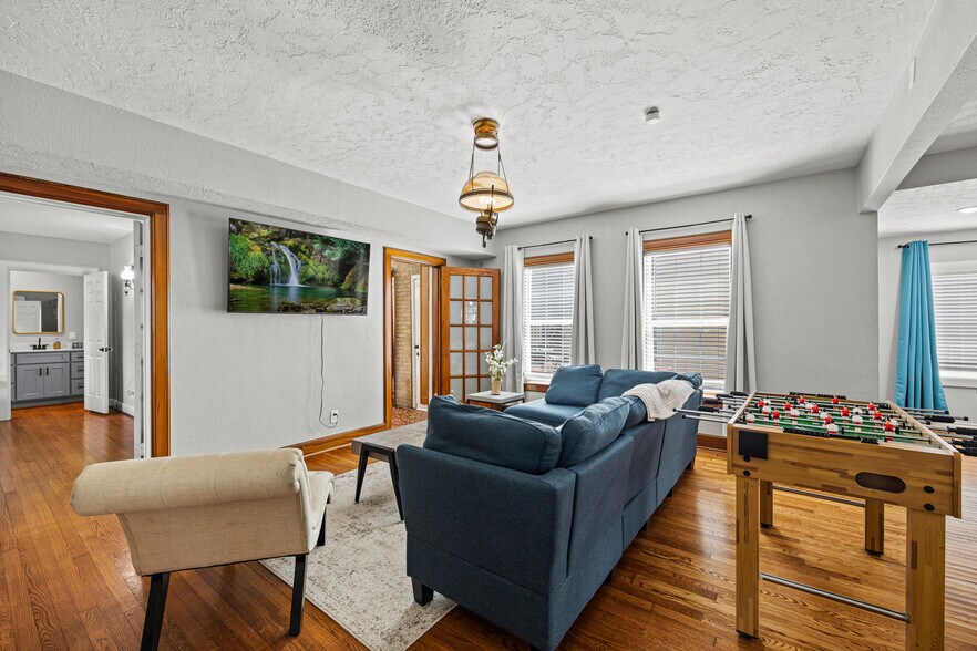 More Photos Of 2512 Calumet St, Houston Apartments For Sale