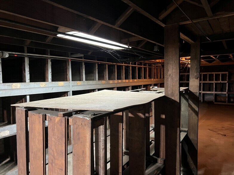 More Photos Of 616 N Jackson St, Danville Warehouse For Sale