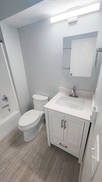 More Photos Of 3315 E 15th St, Des Moines Apartments For Sale