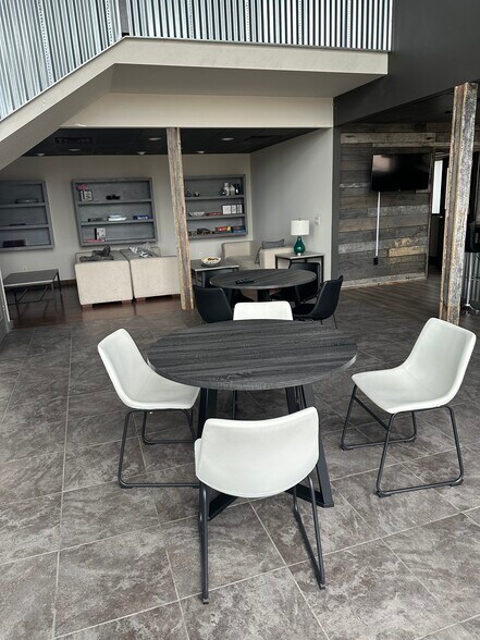 More Photos Of 1740 Park Ave, Plover Storefront Retail Office For Sale