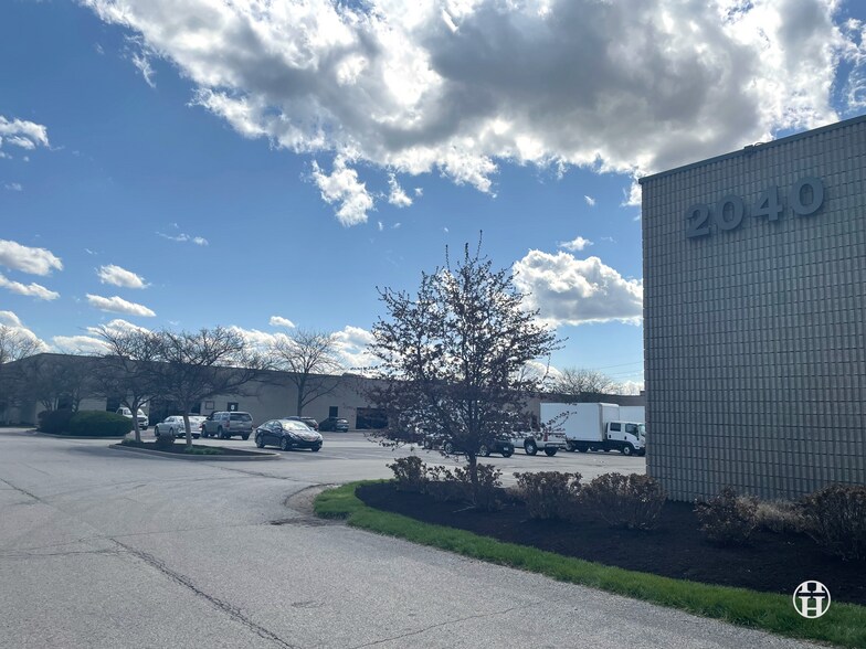 Primary Photo Of 2040 S Lynhurst Dr, Indianapolis Manufacturing For Lease