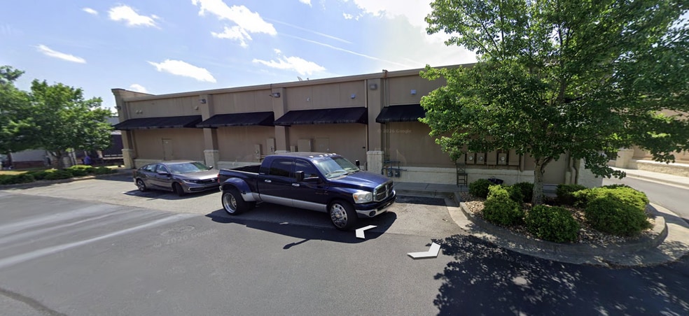More Photos Of 2495 Cedarcrest Rd, Acworth Storefront For Lease