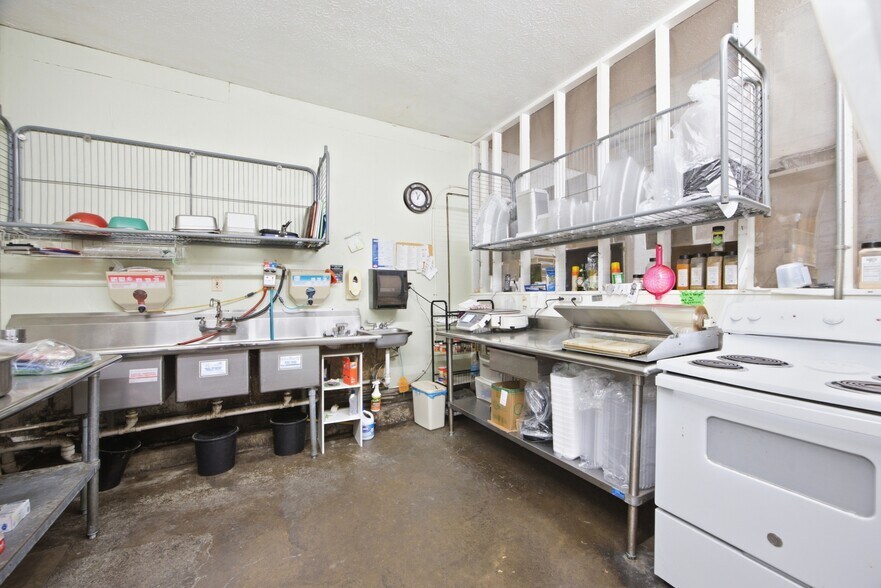 More Photos Of 88 Rock Cave Rd, Rock Cave Flex For Sale