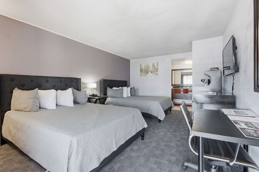 More Photos Of 1175 N Watson Rd, Arlington Hotel For Sale