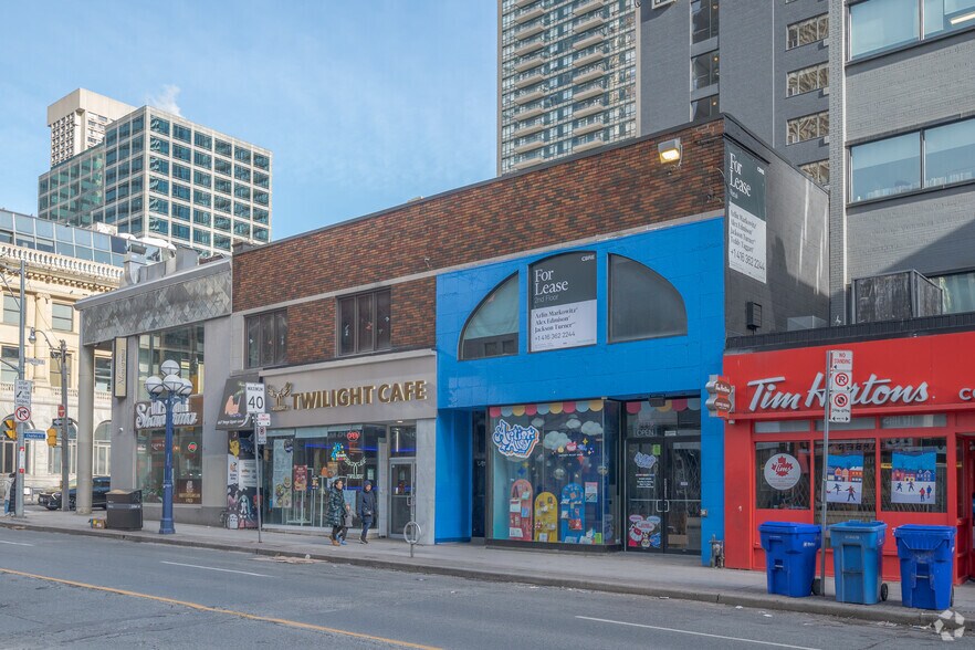Primary Photo Of 665-667 Yonge St, Toronto Freestanding For Lease