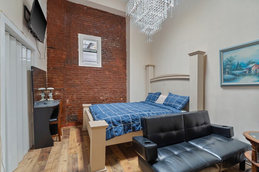 More Photos Of 317 W Fayette St, Syracuse Storefront Retail Office For Sale