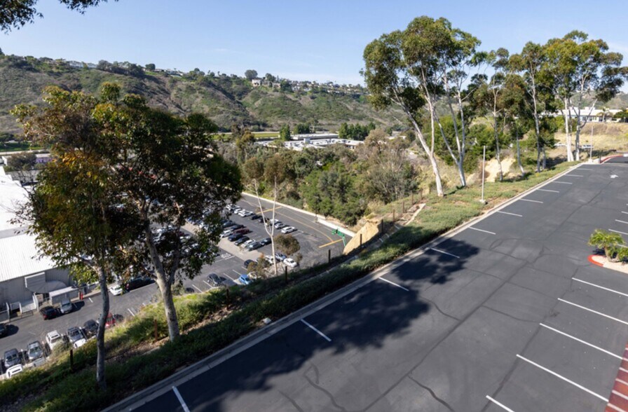 More Photos Of 4375 Jutland Dr, San Diego Loft Creative Space For Sale