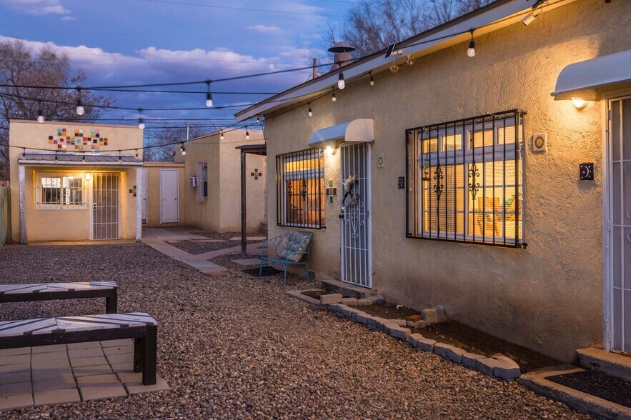 More Photos Of 220 Princeton Dr, Albuquerque Apartments For Sale