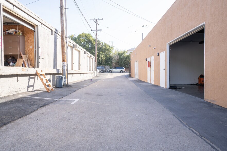 More Photos Of 6172-6196 University Ave, San Diego Storefront For Sale