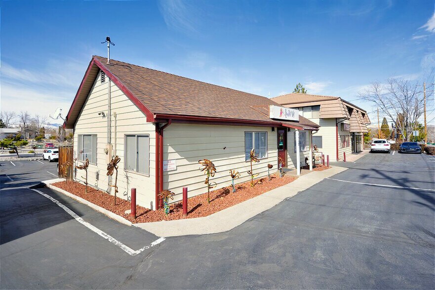 More Photos Of 1129-1135 Hunter Lake Dr, Reno Storefront Retail Residential For Sale