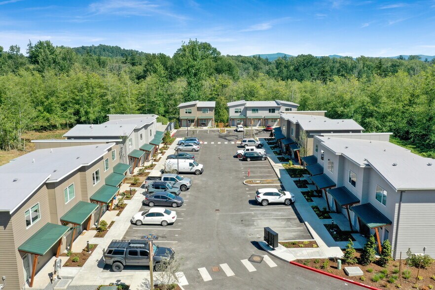 More Photos Of 201 Tull Ct, Bellingham Apartments For Sale