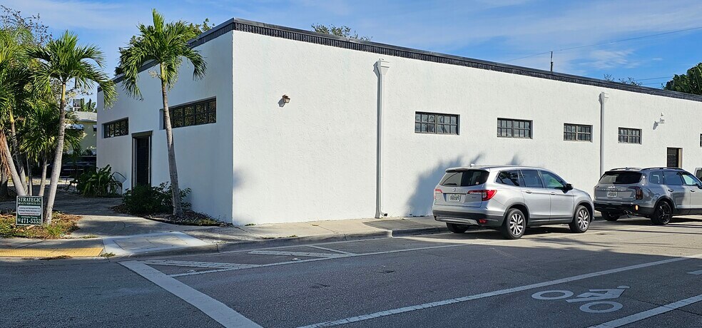 More Photos Of 202 N Federal Hwy, Lake Worth Restaurant For Lease