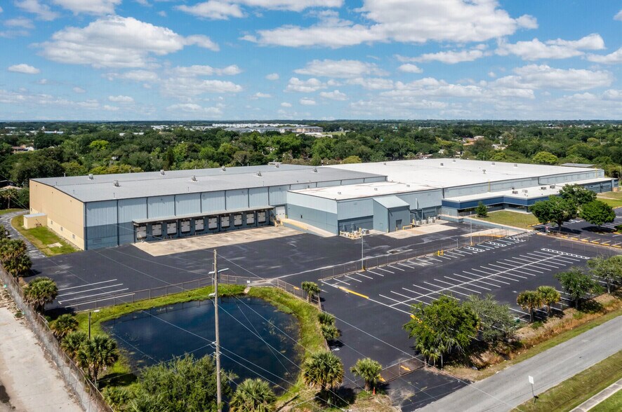 Primary Photo Of 851 E Maple St, Winter Garden Manufacturing For Lease