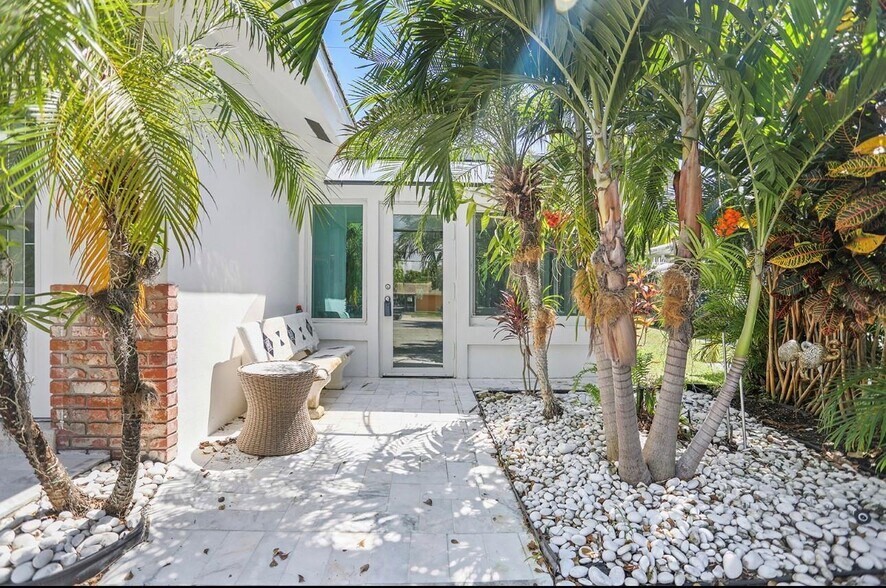 More Photos Of 4512 Seagrape Dr, Lauderdale-by-the-Sea Multifamily For Sale