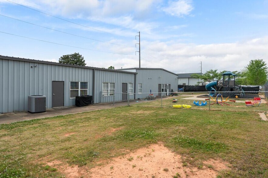 More Photos Of 171 Racetrack Rd, McDonough Daycare Center For Sale