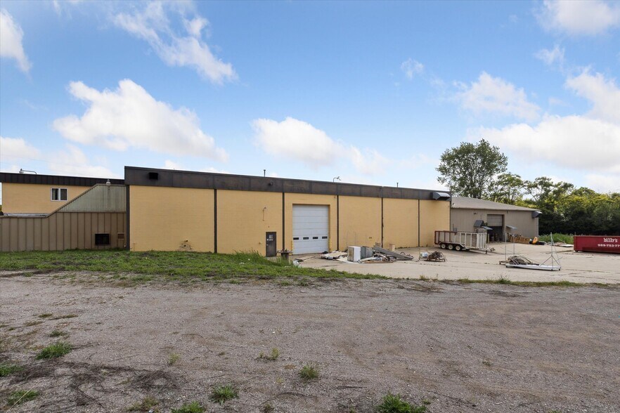 More Photos Of 211 Lee St, Saginaw Manufacturing For Sale