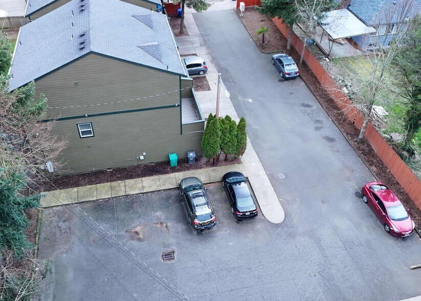 More Photos Of 8423-8451 SE Brooklyn St, Portland Apartments For Sale