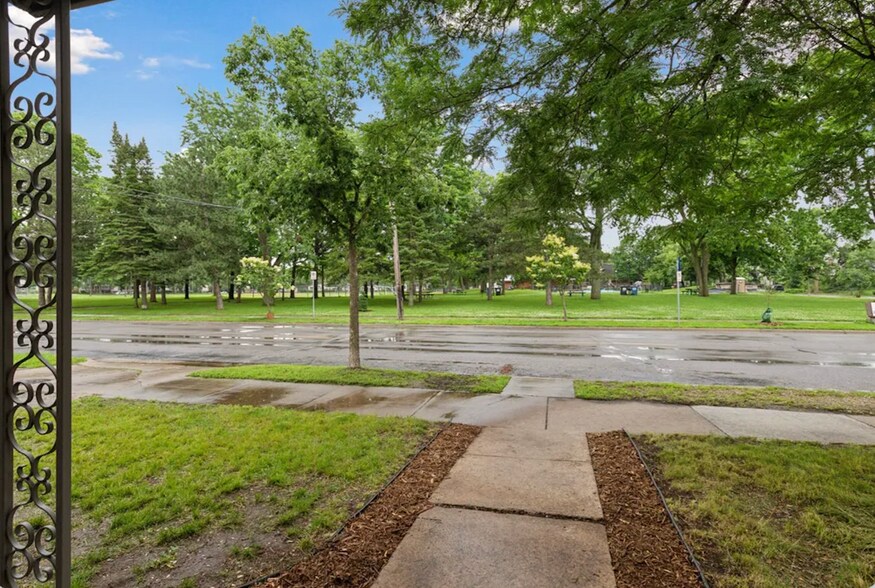 More Photos Of 3606 E 34th St, Minneapolis Apartments For Sale