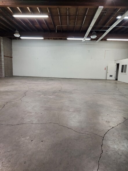 More Photos Of 4674 E Waterloo Rd, Stockton Industrial For Lease