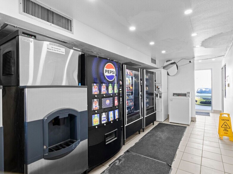 More Photos Of 1150 Wilkins Cir, Casper Hotel For Sale