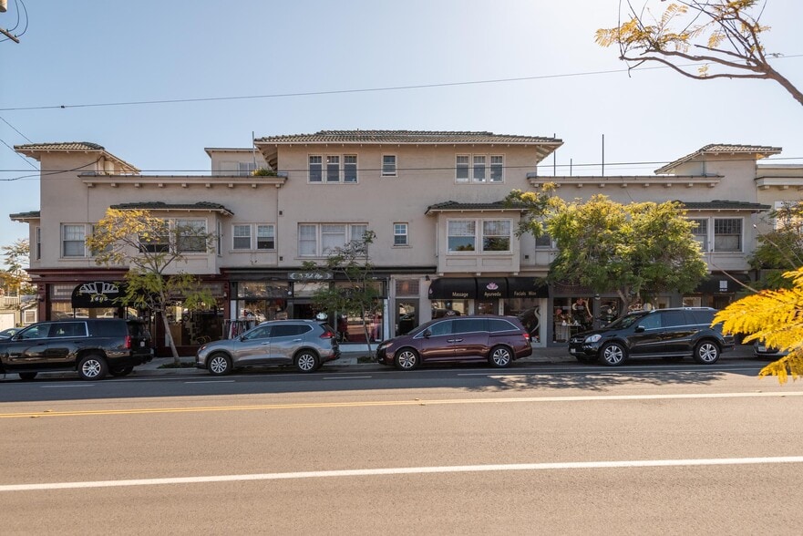 More Photos Of 1605-1615 1/2 W Lewis St, San Diego Storefront Retail Residential For Lease