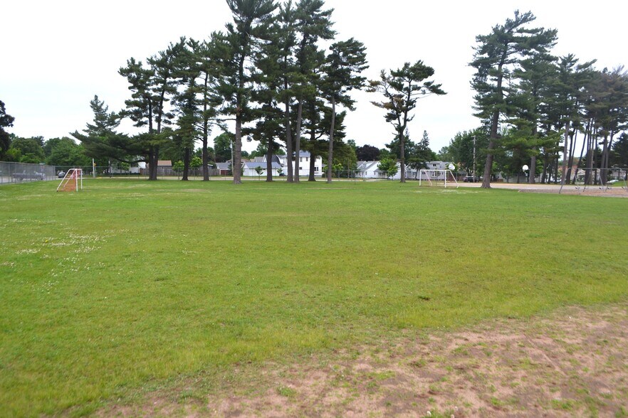 More Photos Of 500 N 4th Ave, Wausau Specialty For Sale