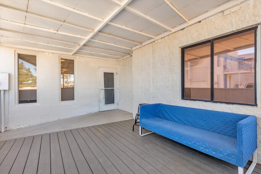More Photos Of 674 Wells Rd, Boulder City Warehouse For Sale