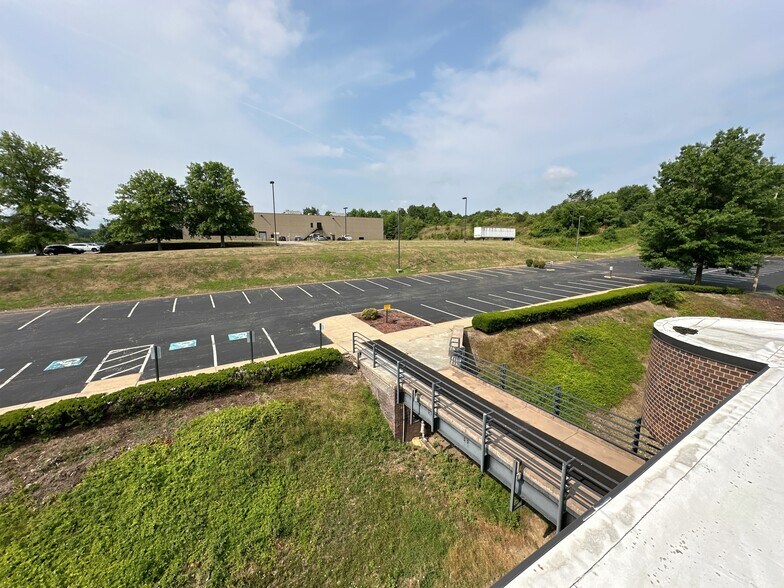 More Photos Of 250 Park West Dr, Pittsburgh Office For Sale