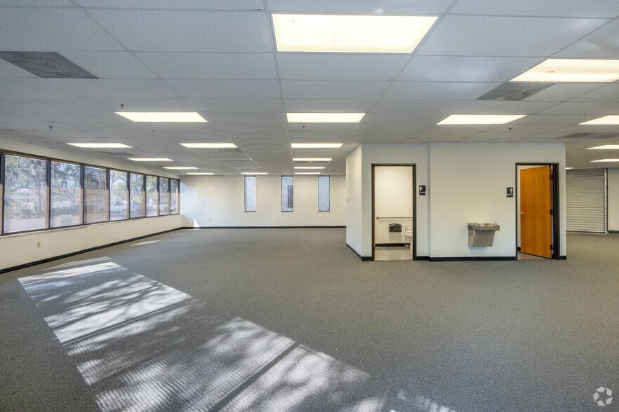 More Photos Of 4801 George Rd, Tampa Unknown For Lease