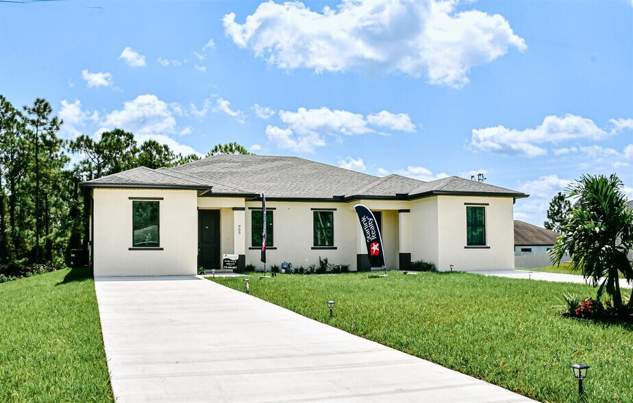Primary Photo Of 2418 Xelda Ave N, Lehigh Acres Multifamily For Sale