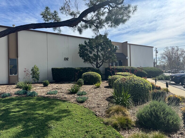 More Photos Of 1242 E Edna Pl, Covina Warehouse For Sale