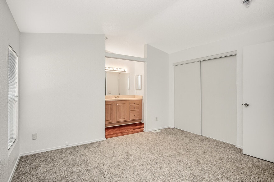 More Photos Of 15348 Running Deer Trl, Poway Manufactured Housing Mobile Home Park For Sale