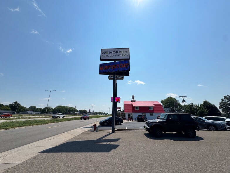 More Photos Of 559 U.S. 10, Saint Cloud Auto Dealership For Sale